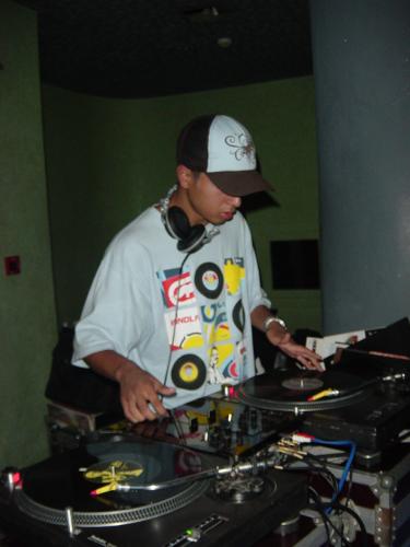 DJ Med